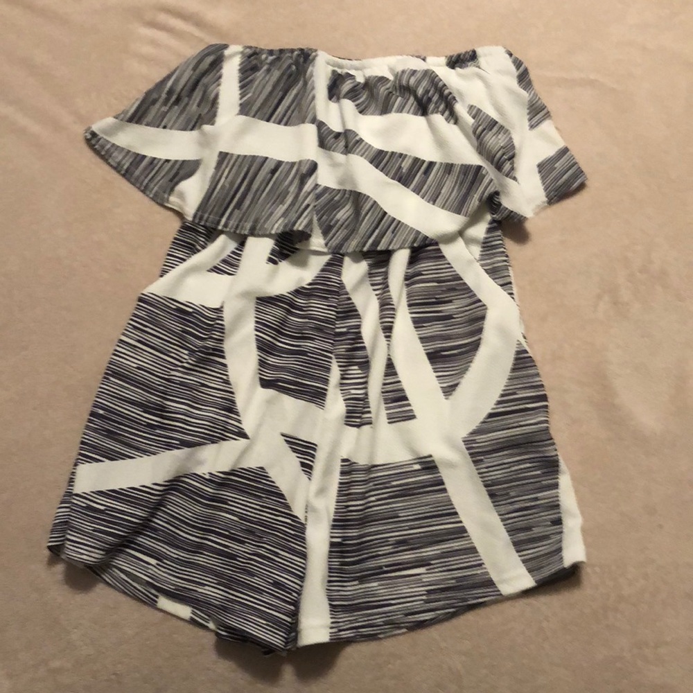 Romper - Picture 2 of 2